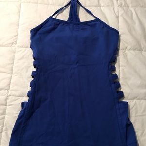 Kira Grace Side Slits Yoga Top. Size S